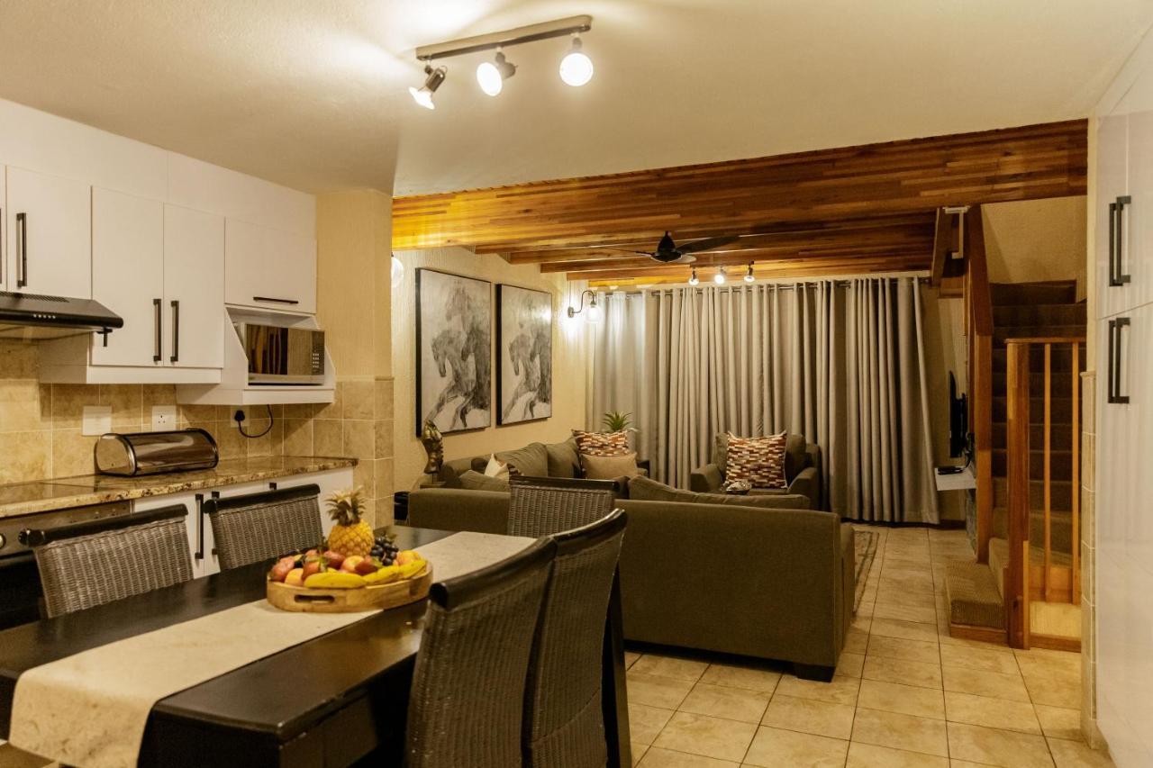 האזיביו Inyamatane Luxury Lodge מראה חיצוני תמונה