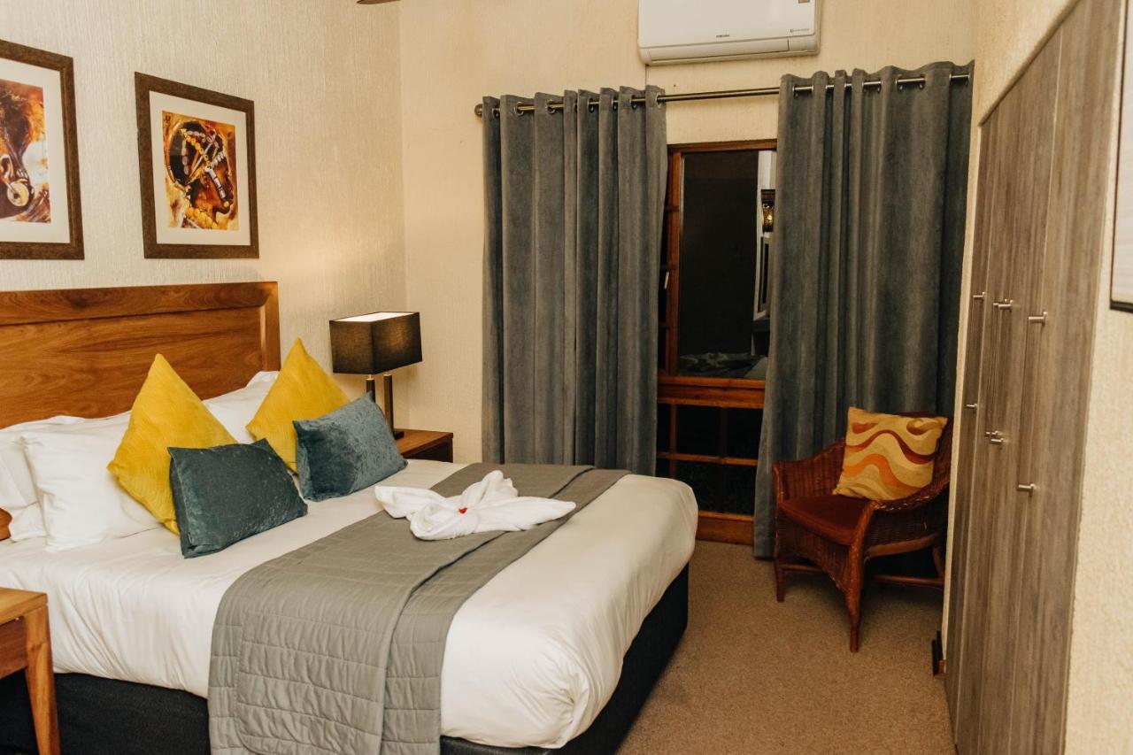 האזיביו Inyamatane Luxury Lodge מראה חיצוני תמונה